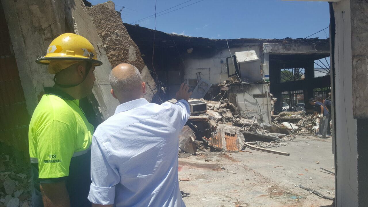 Fuerte operativo de las fuerzas de Seguridad de Pilar dos incendios