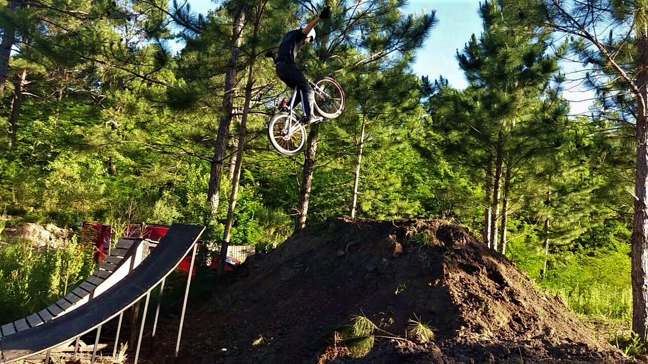 Inaugura el primer Dirt Bike Park de Pilar