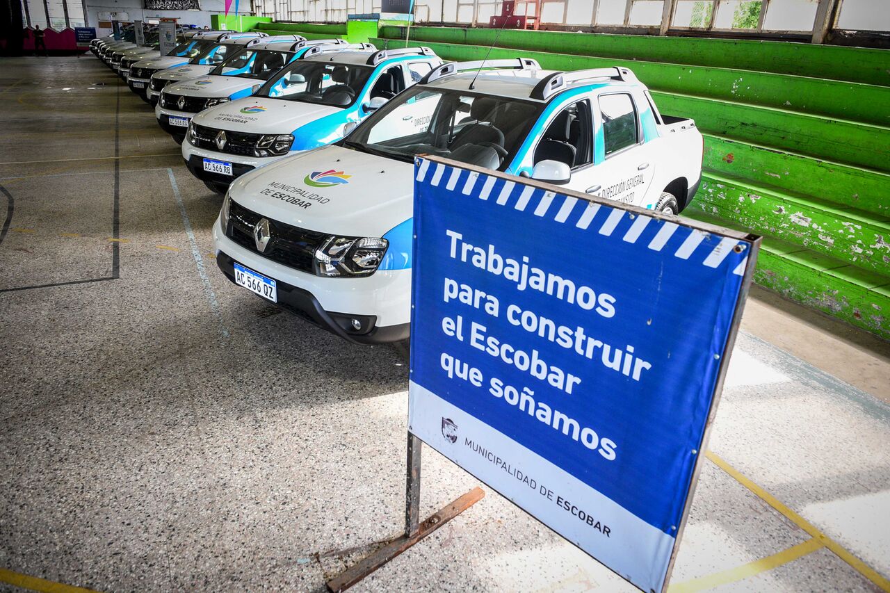 La Municipalidad de Escobar presentó 14 nuevos vehículos adquiridos con fondos propios