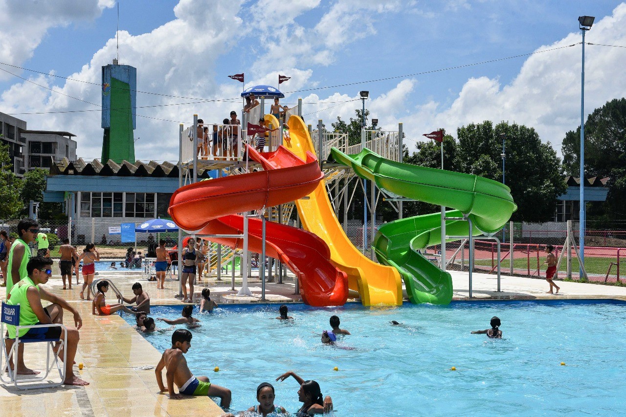 En Escobar funciona el primer parque acuático municipal