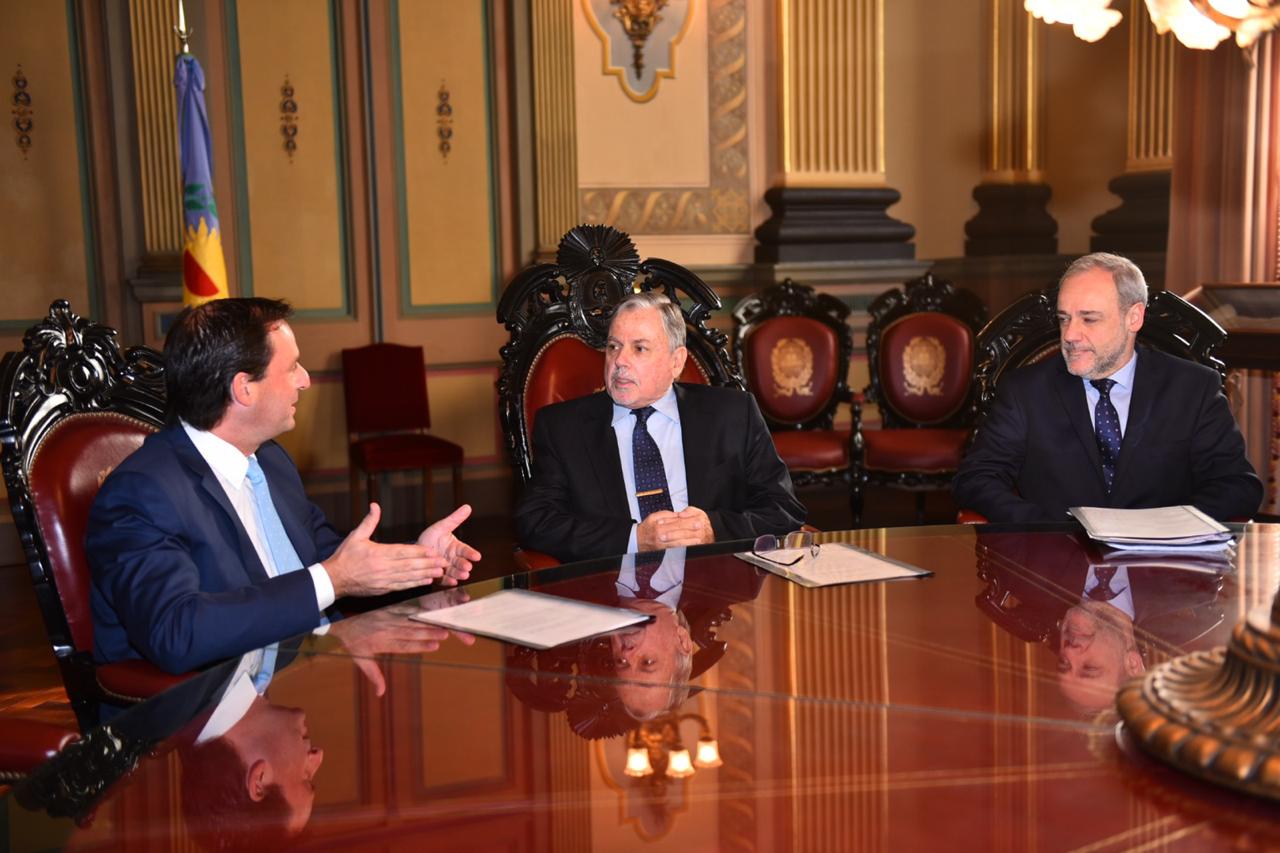 Sujarchuk firmó un convenio para la creación de un Polo Judicial en Escobar