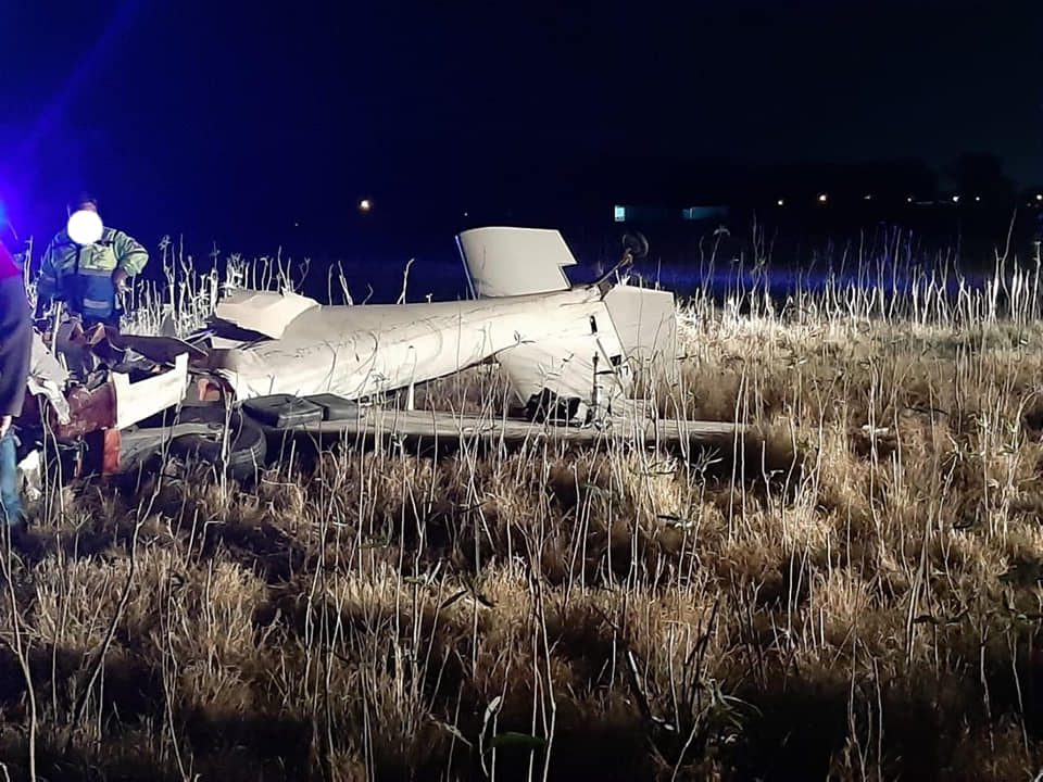 EXCLUSIVO: cayó una avioneta en el Aeroclub Escobar