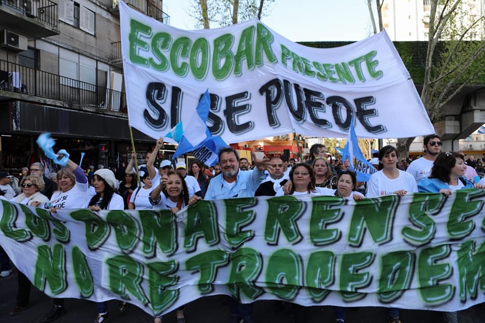 Escobareses presentes en las primeras marchas del #SíSePuede
