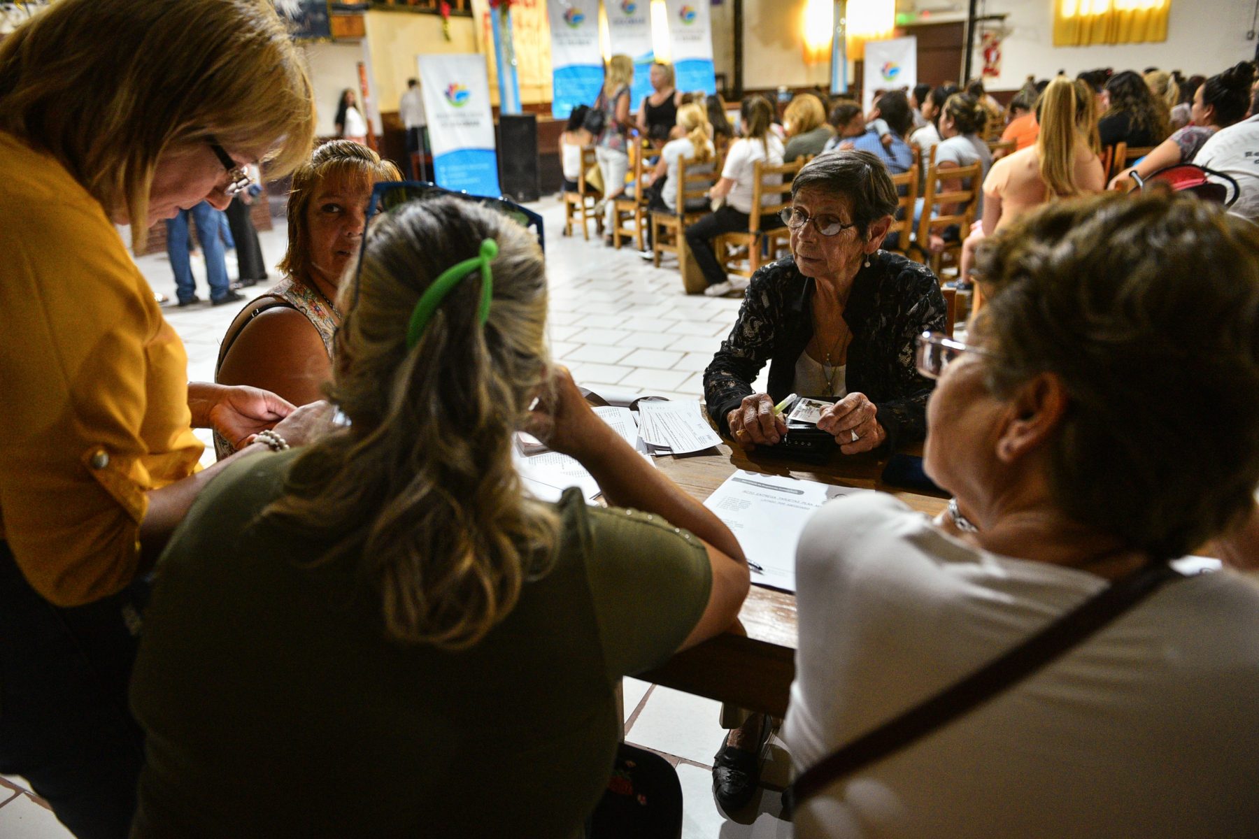 En Escobar, más de 6.500 familias ya tienen su tarjeta del Plan Más Vida