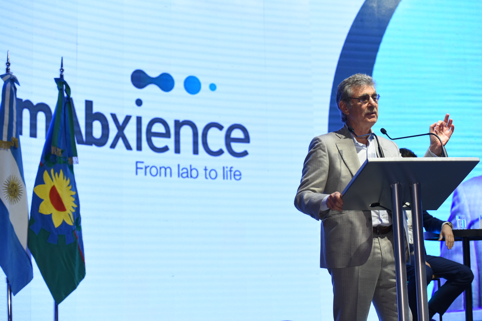Un laboratorio argentino inauguró nueva planta de anticuerpos monoclonales biosimilares en Garín