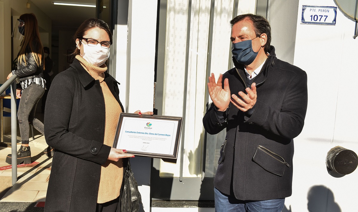 Consultorios en Garín: Sujarchuk participó del acto de imposición del nombre “Doctora Elena del Carmen Rojas”
