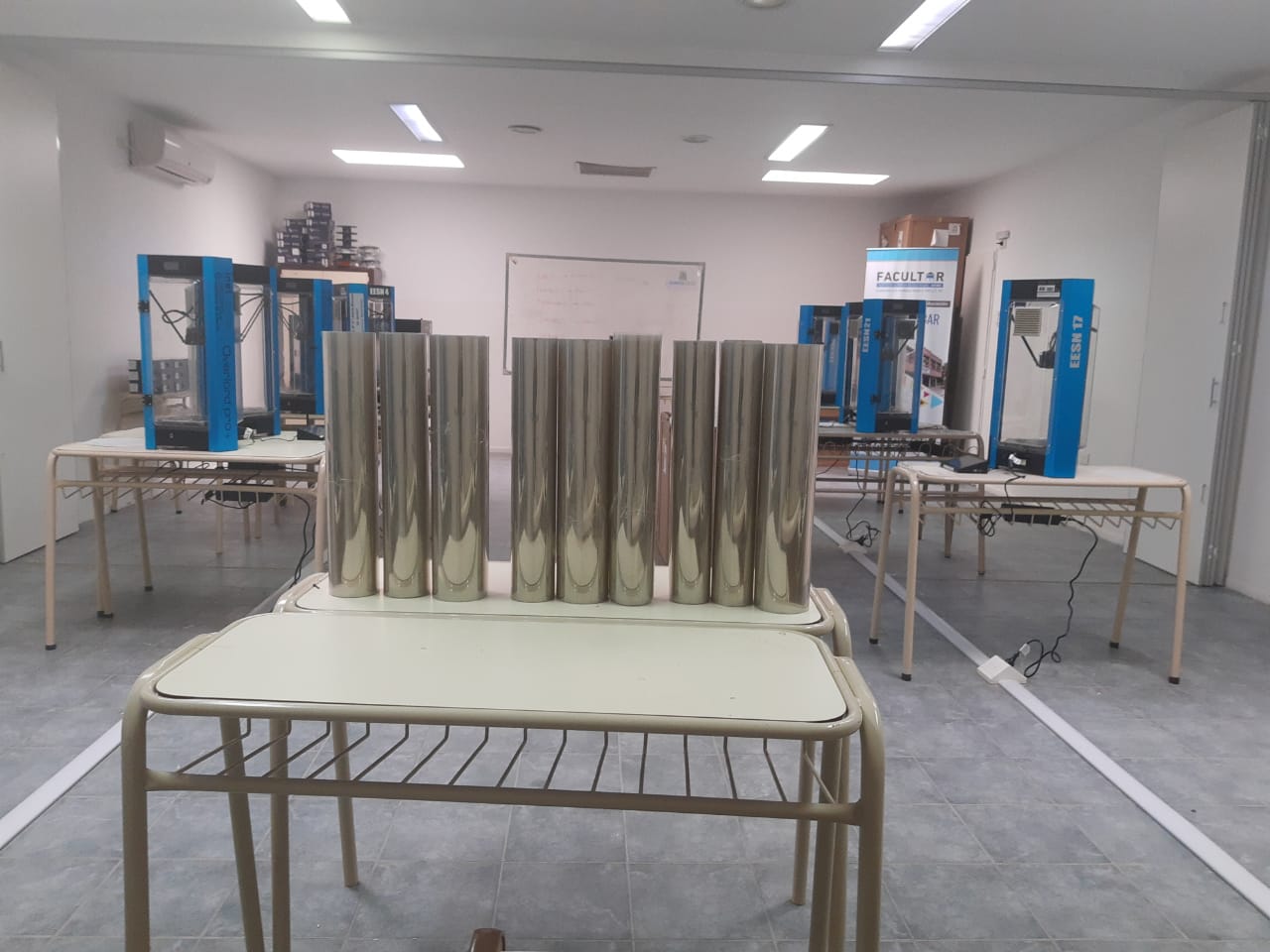 Programa Escobótica: en articulación con escuelas del distrito la Municipalidad fabricó y entregó más 2.500 máscaras de bioseguridad