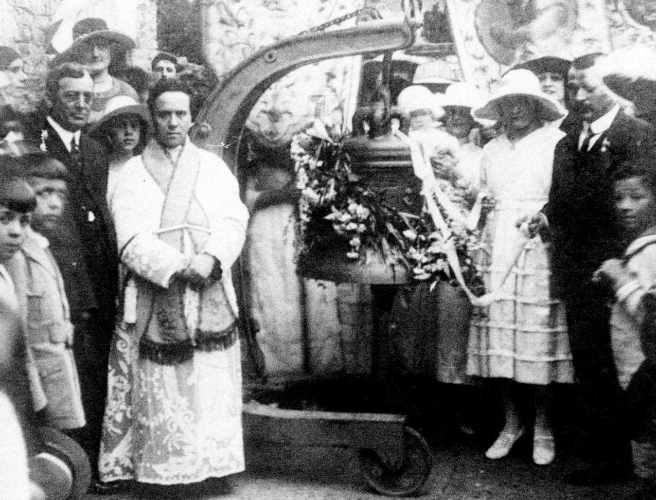 Se cumplen 101 años de la bendición de una campana en la parroquia de Escobar