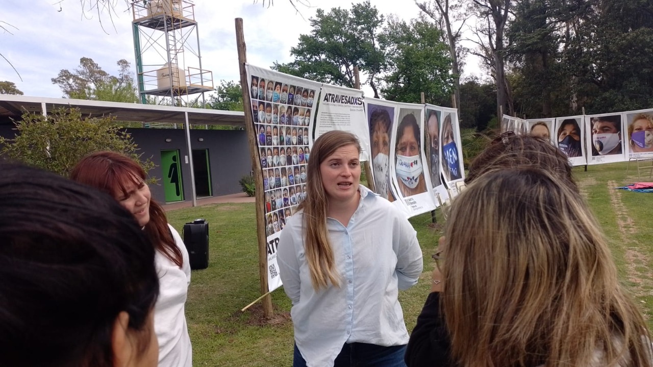 Se presentó en Maschwitz la muestra “Atravesadxs” y el taller de sensibilización en las violencias de género