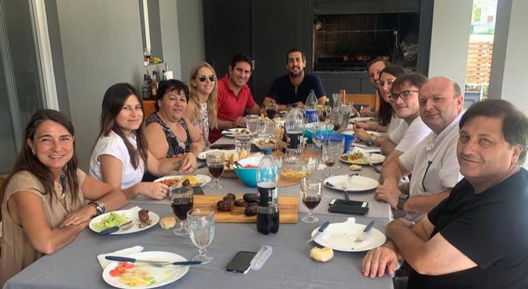 Walter Klix arma su equipo para ir por la intendencia de Escobar