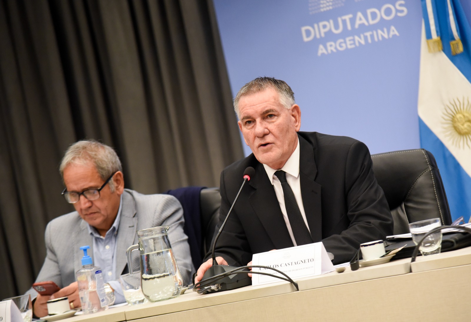 Funcionarios nacionales presentaron el proyecto que crea el programa “Compra sin IVA”