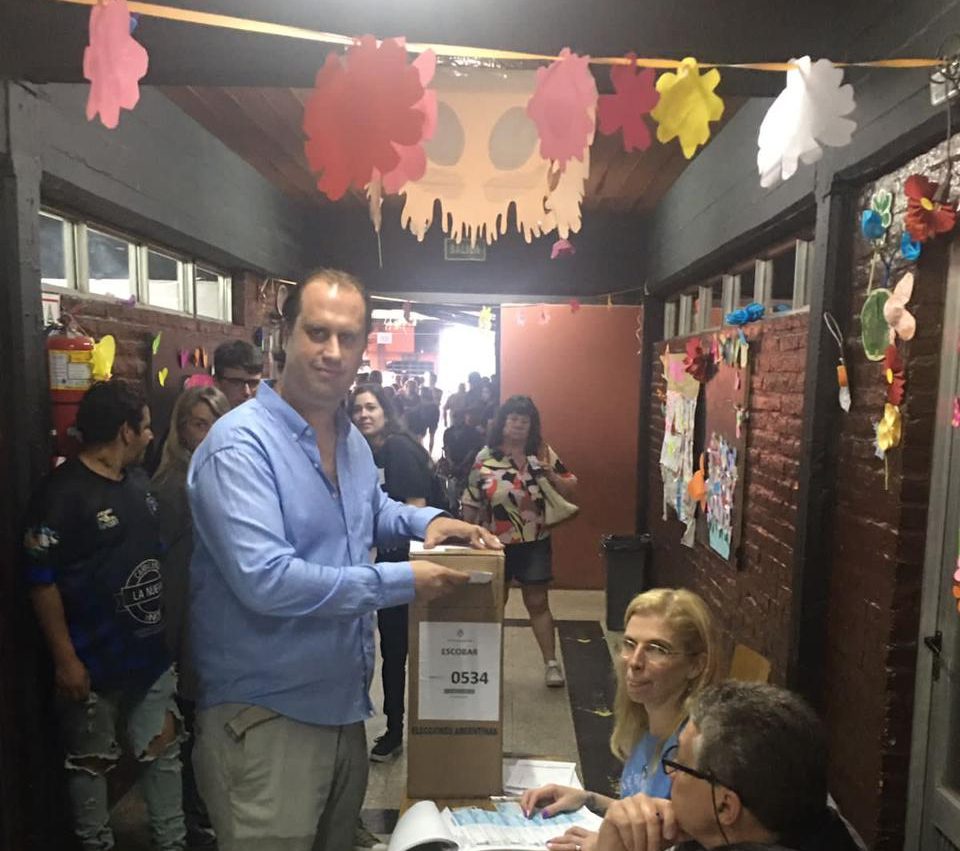 “En Escobar mejoramos la performance de las PASO”