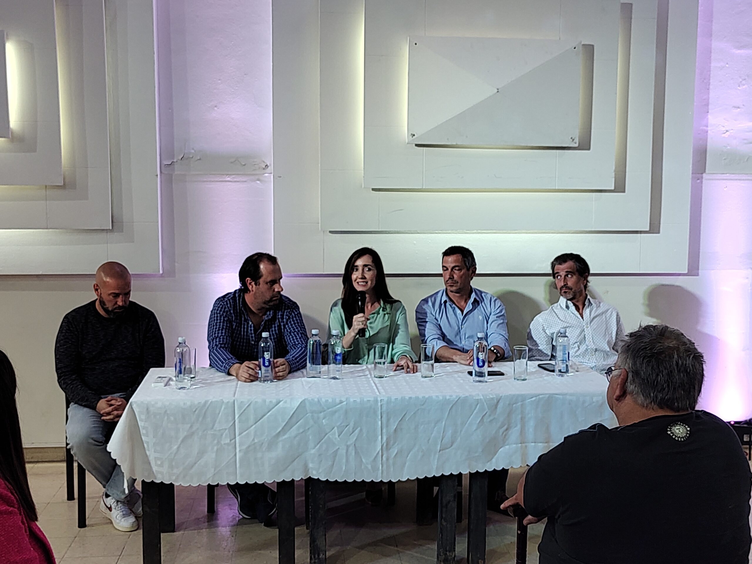 “Yo no soy gorila y no me considero peronista, pero si una argentina que quiere que estemos hermanados”