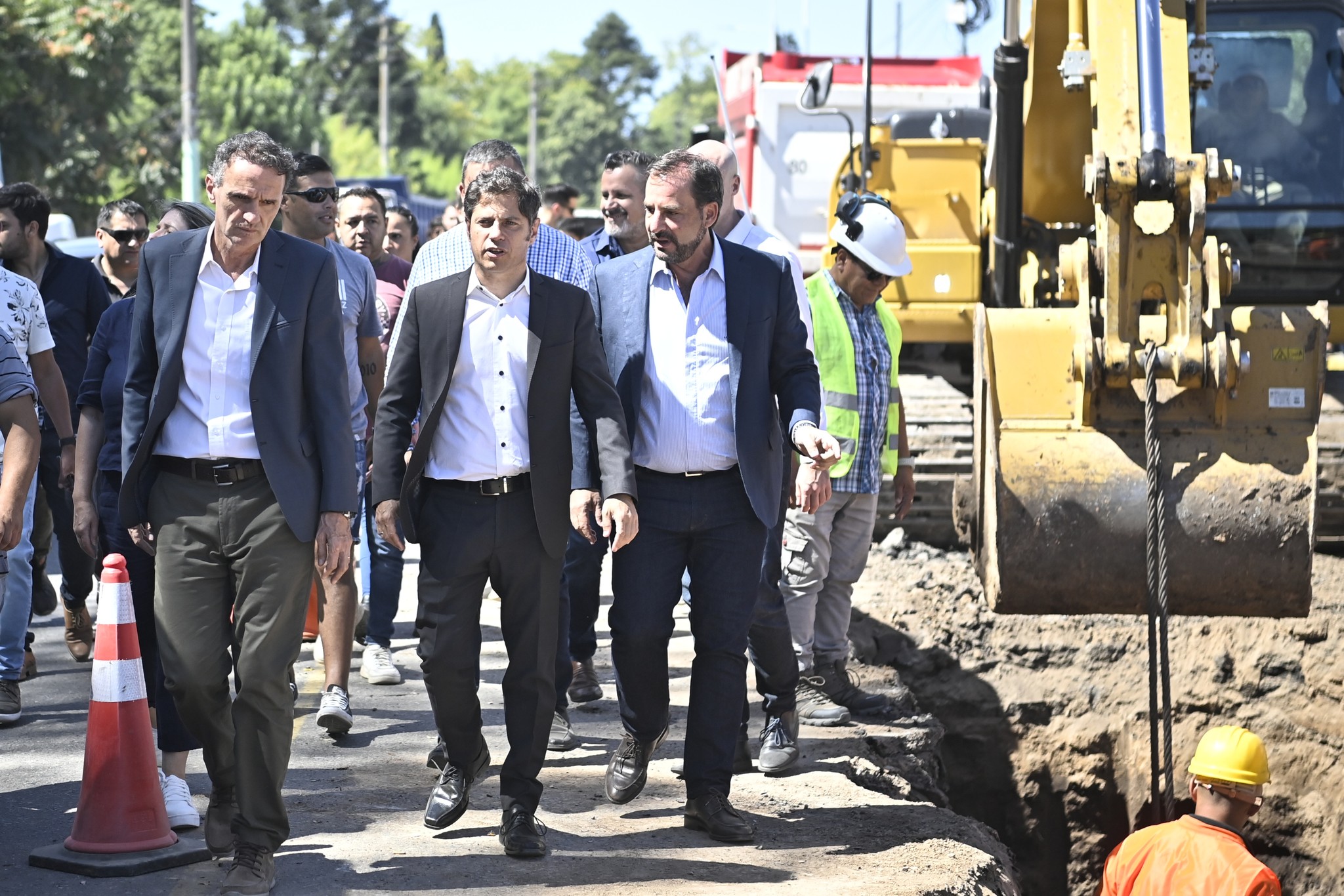 Axel Kicillof recorrió la obra de la Ruta 26 en Maschwitz