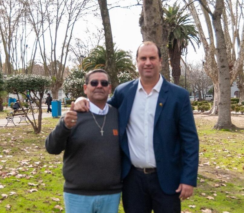 Papelón de Gianfrancesco: puso de candidato a un sujeto acusado de acosar a una menor