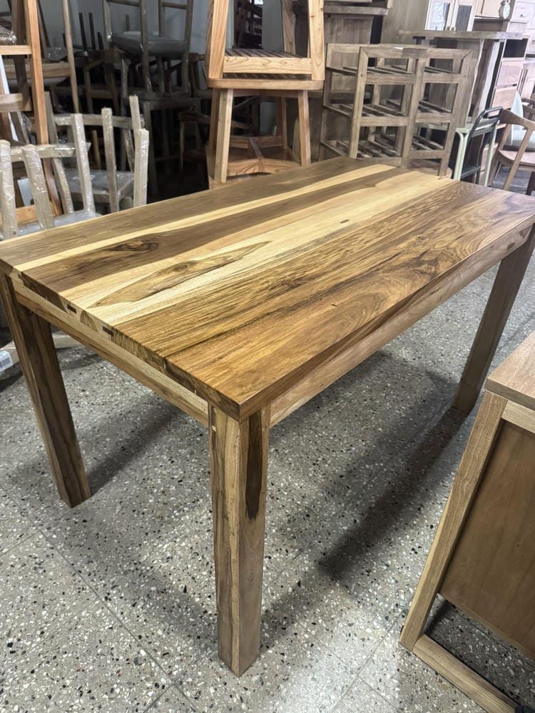 Mesa Petiribi Maciza - Base 4 Patas al Borde - Imagen 5