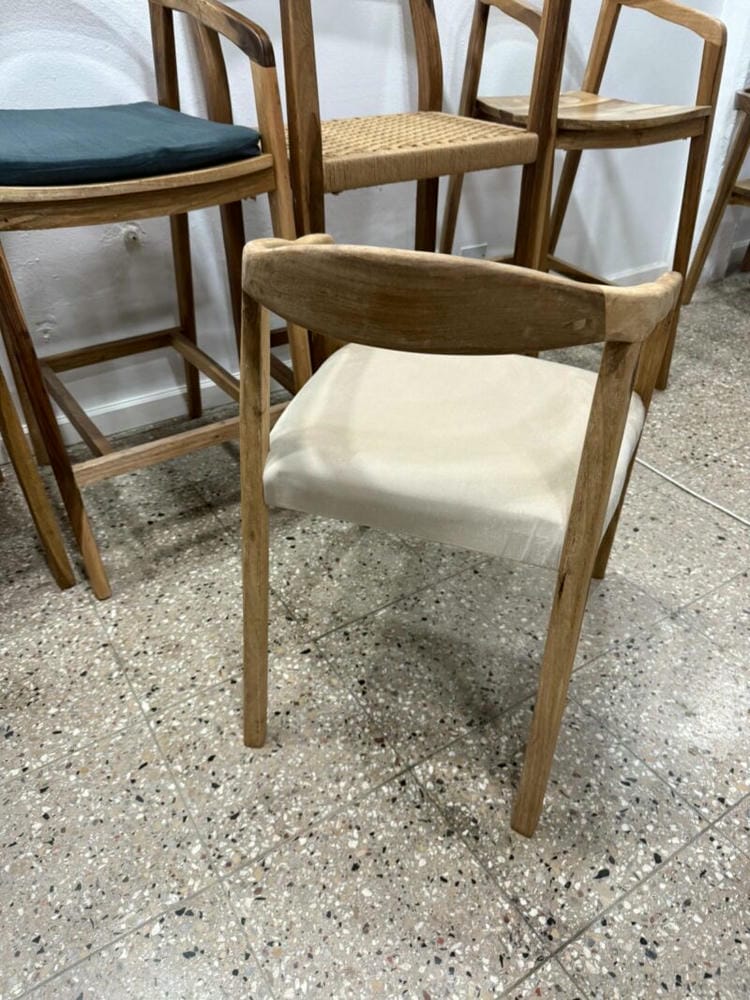 Silla Bali Petiribi Tapizada - Imagen 4