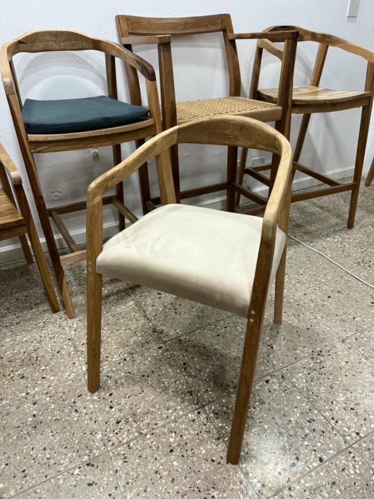Silla Bali Petiribi Tapizada - Imagen 2