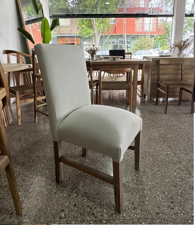 Silla Agatha Base Petiribi Tapizada - Imagen 2