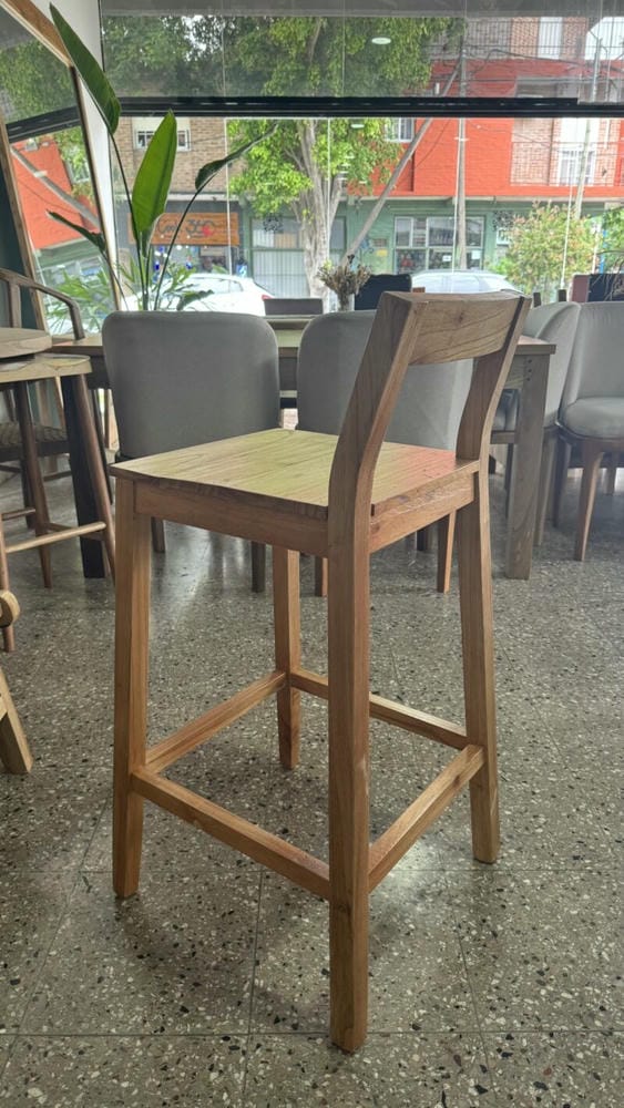 Banqueta Cuadrada Paraiso Maciza - Imagen 4