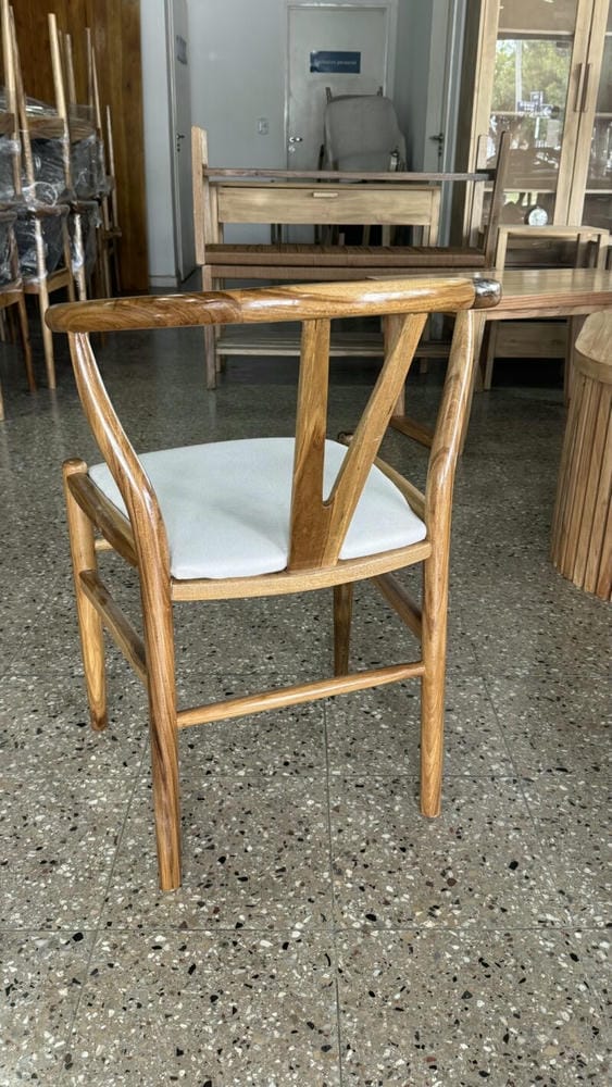 Silla Wishbone Petiribi Tapizada - Imagen 4